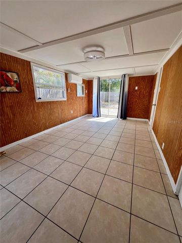 860 49TH AVENUE, St Petersburg, FL 33703