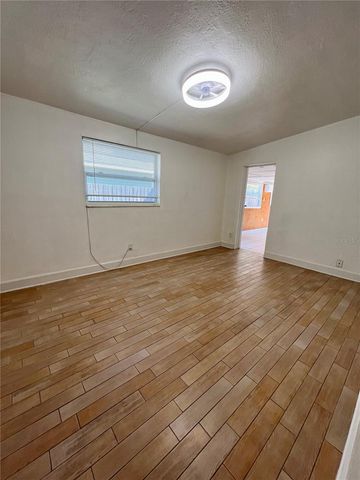 860 49TH AVENUE, St Petersburg, FL 33703