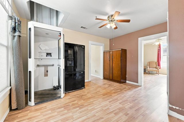 600 W Munson Street, Denison, TX 75020