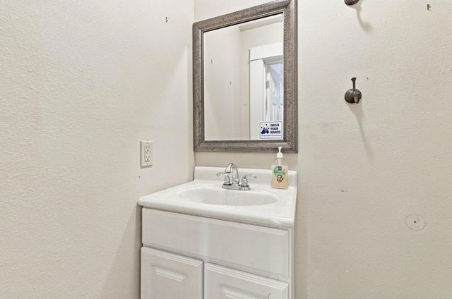 600 W Munson Street, Denison, TX 75020