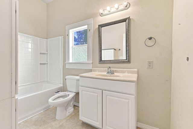 600 W Munson Street, Denison, TX 75020
