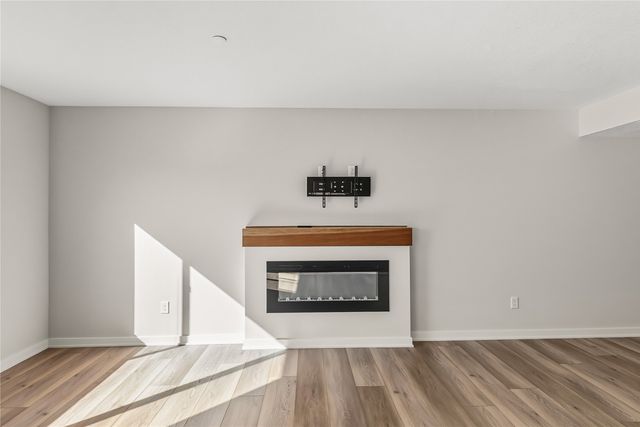 5920 NW 91st Court, Johnston, IA 50131