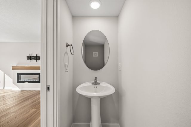 5920 NW 91st Court, Johnston, IA 50131