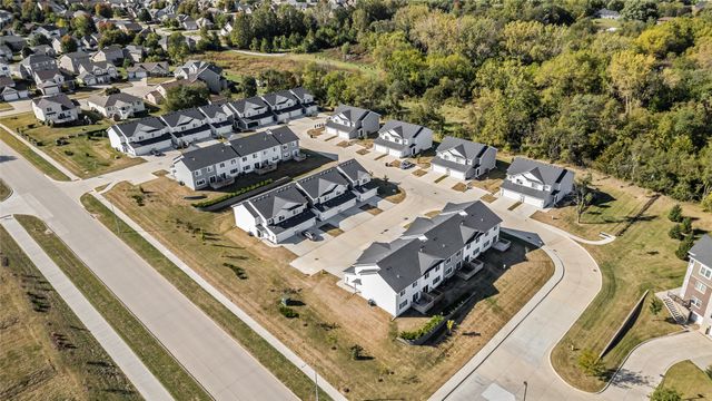 5920 NW 91st Court, Johnston, IA 50131