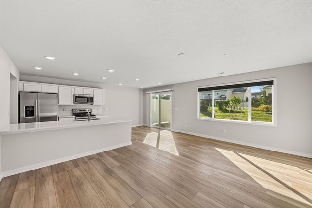 5920 NW 91st Court, Johnston, IA 50131