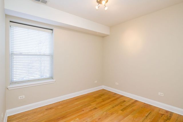 6501 N CLAREMONT Avenue 2, Chicago, IL 60645