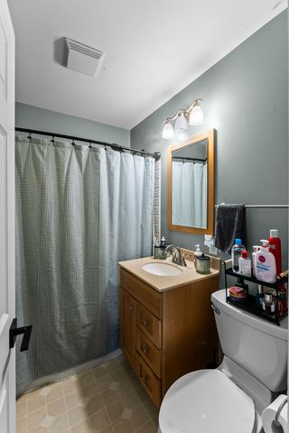 1614 W Hayes Street, Davenport, IA 52804