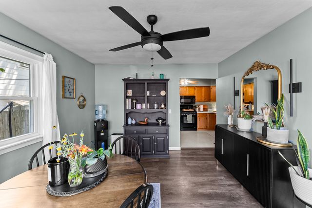 1614 W Hayes Street, Davenport, IA 52804