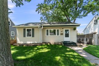 1614 W Hayes Street, Davenport, IA 52804