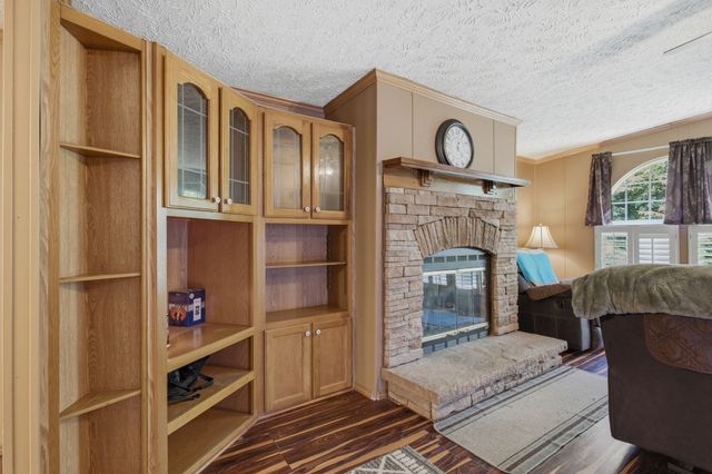 5843 Valley Dr, Lyles, TN 37098