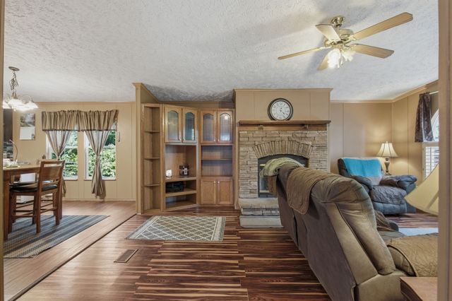 5843 Valley Dr, Lyles, TN 37098