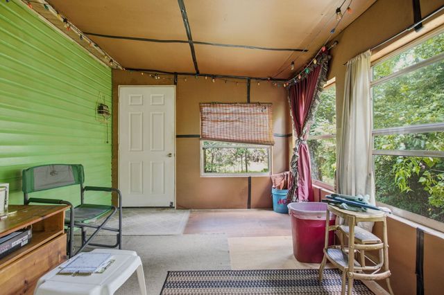 5843 Valley Dr, Lyles, TN 37098