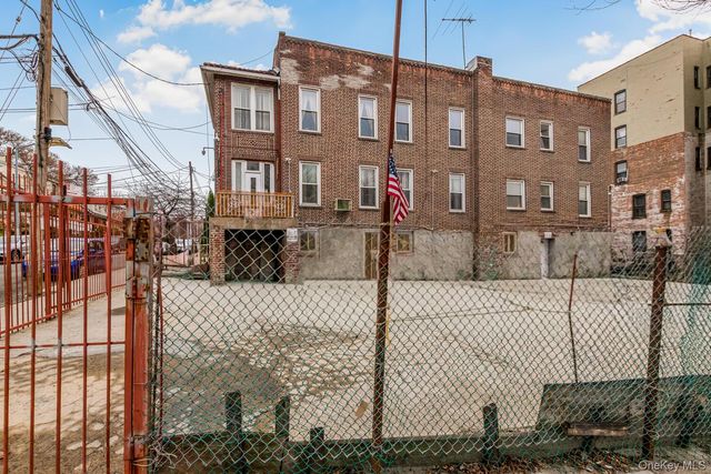 210 W 179th Street, Bronx, NY 10453