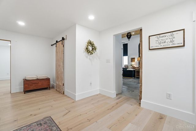 26 South Street, Harveysburg, OH 45032