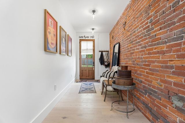 26 South Street, Harveysburg, OH 45032