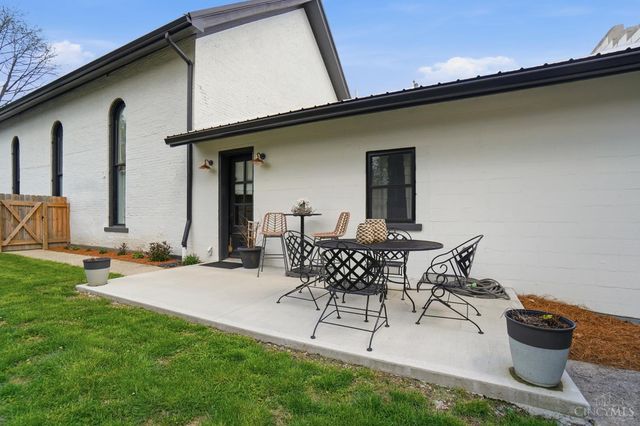 26 South Street, Harveysburg, OH 45032