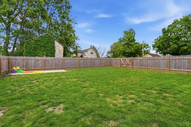 26 South Street, Harveysburg, OH 45032