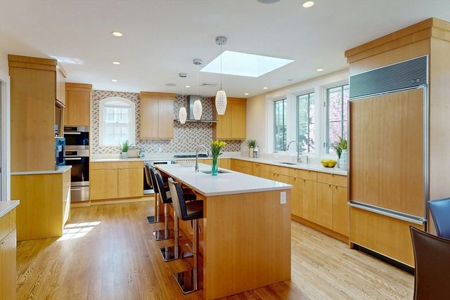 59 Randolph, Brookline, MA 02467