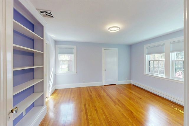 59 Randolph, Brookline, MA 02467
