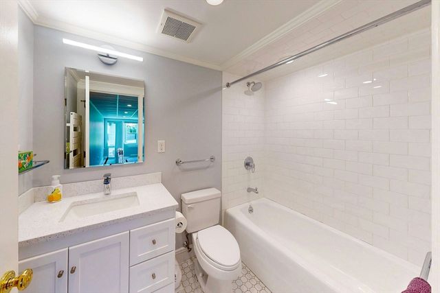 59 Randolph, Brookline, MA 02467
