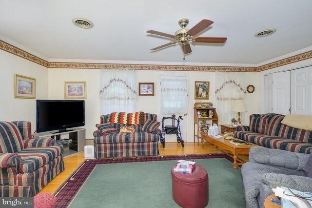 533 SOUTH CHURCH STREET, Charles Town, WV 25414