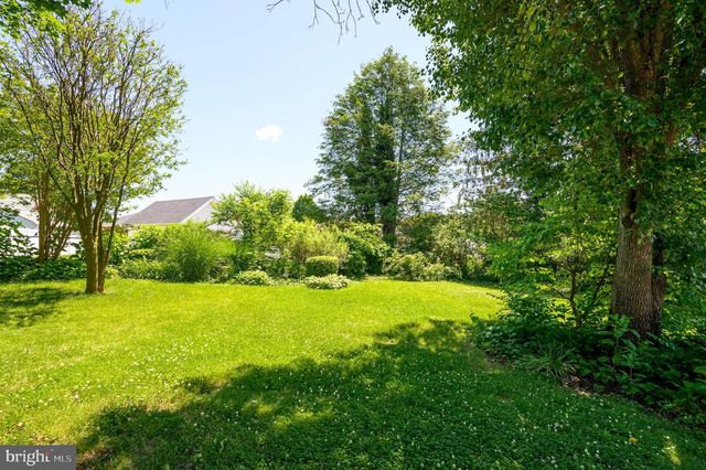 533 SOUTH CHURCH STREET, Charles Town, WV 25414