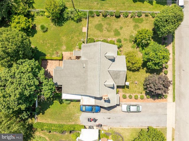 533 SOUTH CHURCH STREET, Charles Town, WV 25414