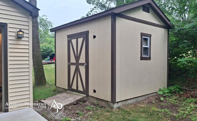 4149 Howarth Terrace, West Bloomfield Twp, MI 48323