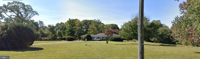 900 SENECA RD, Great Falls, VA 22066