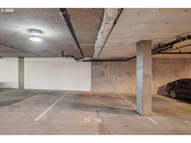 411 Nw Flanders St 302, Portland, OR 97209