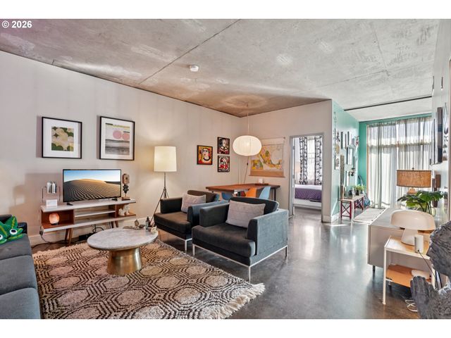 411 Nw Flanders St 302, Portland, OR 97209