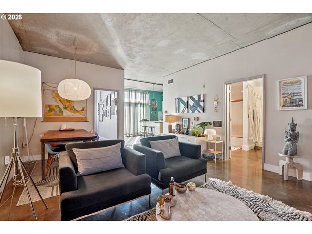 411 Nw Flanders St 302, Portland, OR 97209