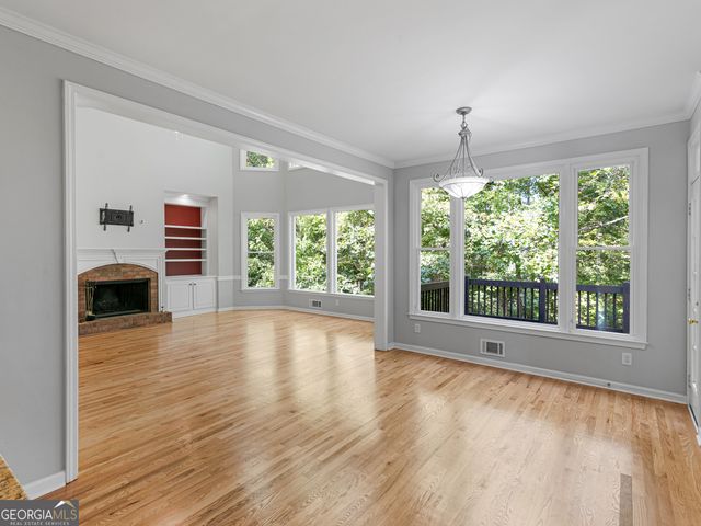 345 Hidden Lake Drive, Fayetteville, GA 30215
