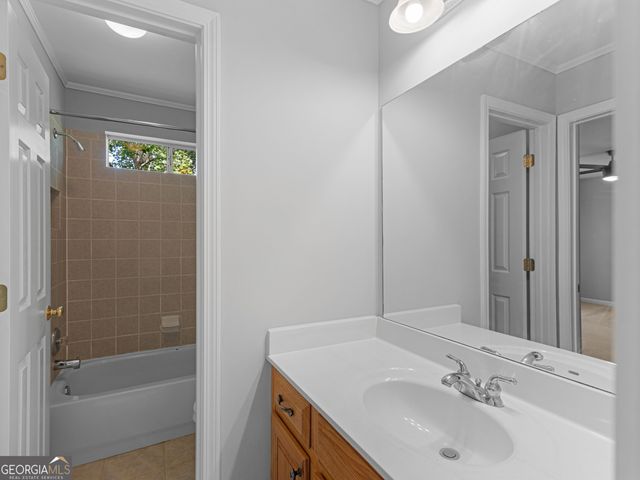 345 Hidden Lake Drive, Fayetteville, GA 30215