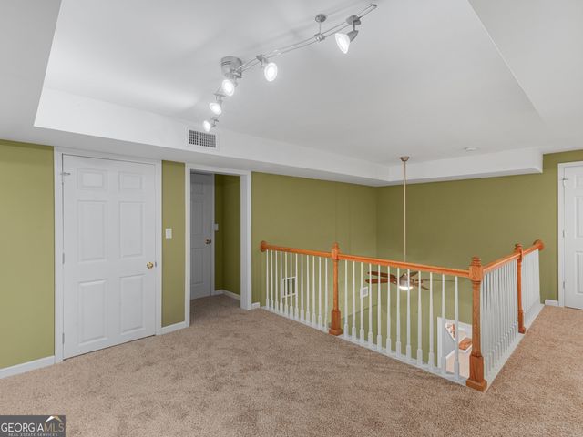 345 Hidden Lake Drive, Fayetteville, GA 30215