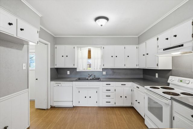 216 Helen Drive, Lindale, TX 75771