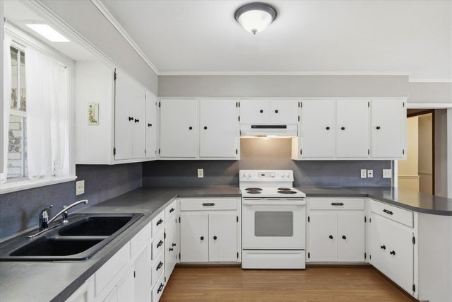 216 Helen Drive, Lindale, TX 75771