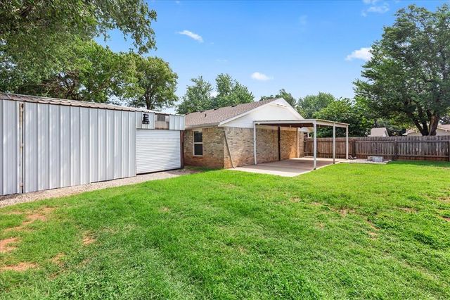713 S Glen Lane, Mustang, OK 73064