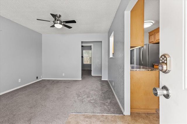713 S Glen Lane, Mustang, OK 73064