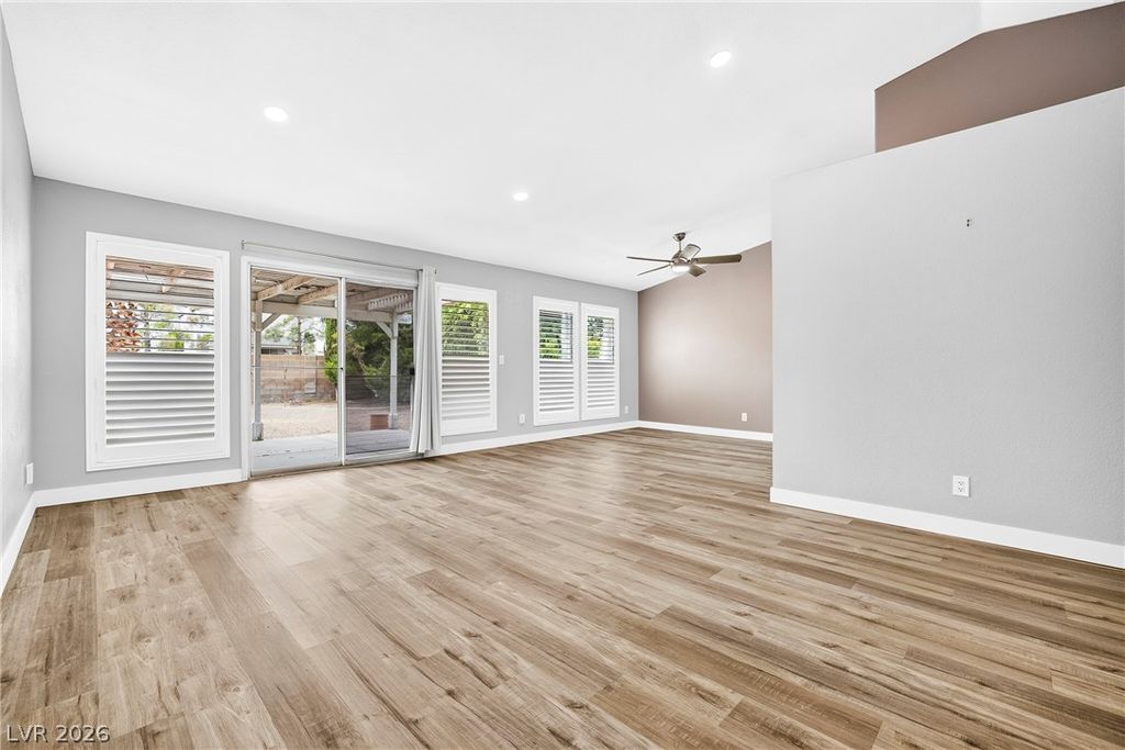 2803 Camelback Lane, Henderson, NV 89074 — photo 4