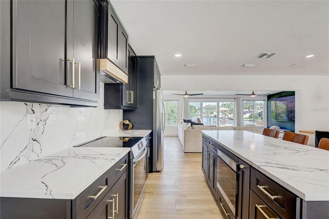 265 96TH AVENUE N, St Petersburg, FL 33702