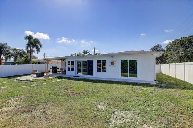 265 96TH AVENUE N, St Petersburg, FL 33702