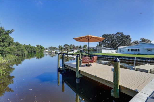 265 96TH AVENUE N, St Petersburg, FL 33702