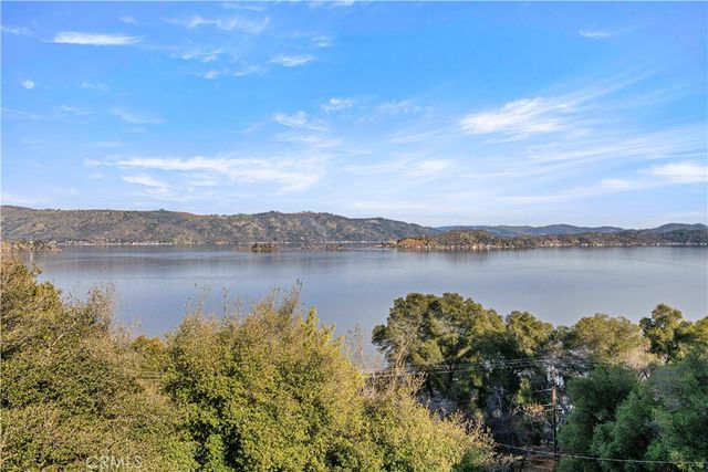 3113 S Lake Dr, Kelseyville, CA 95451