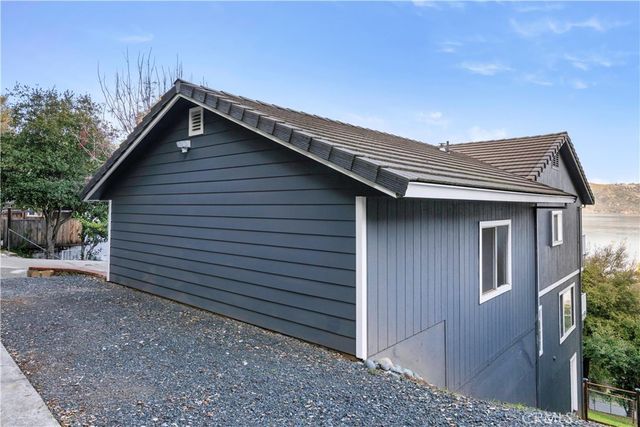 3113 S Lake Dr, Kelseyville, CA 95451
