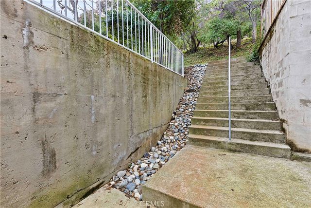 3113 S Lake Dr, Kelseyville, CA 95451