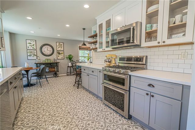 9210 Yucca Hills, Agua Dulce, CA 91390