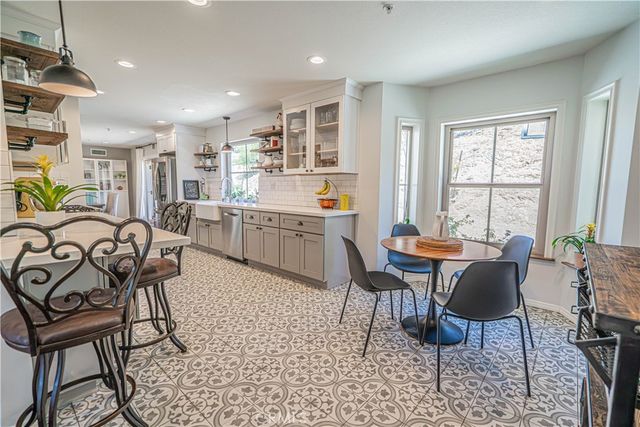 9210 Yucca Hills, Agua Dulce, CA 91390