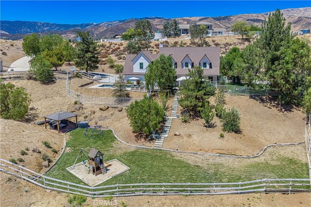 9210 Yucca Hills, Agua Dulce, CA 91390
