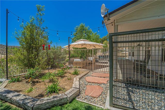 9210 Yucca Hills, Agua Dulce, CA 91390